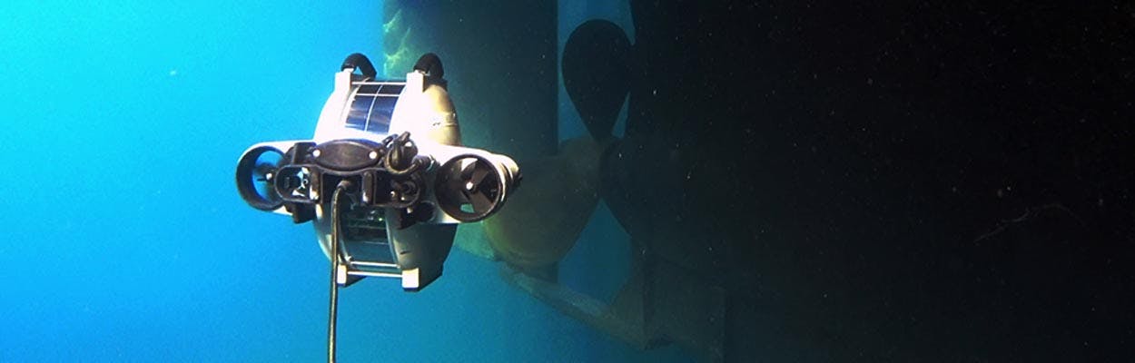 Deep Trekker DTG3 ROV underwater approaching ship 
