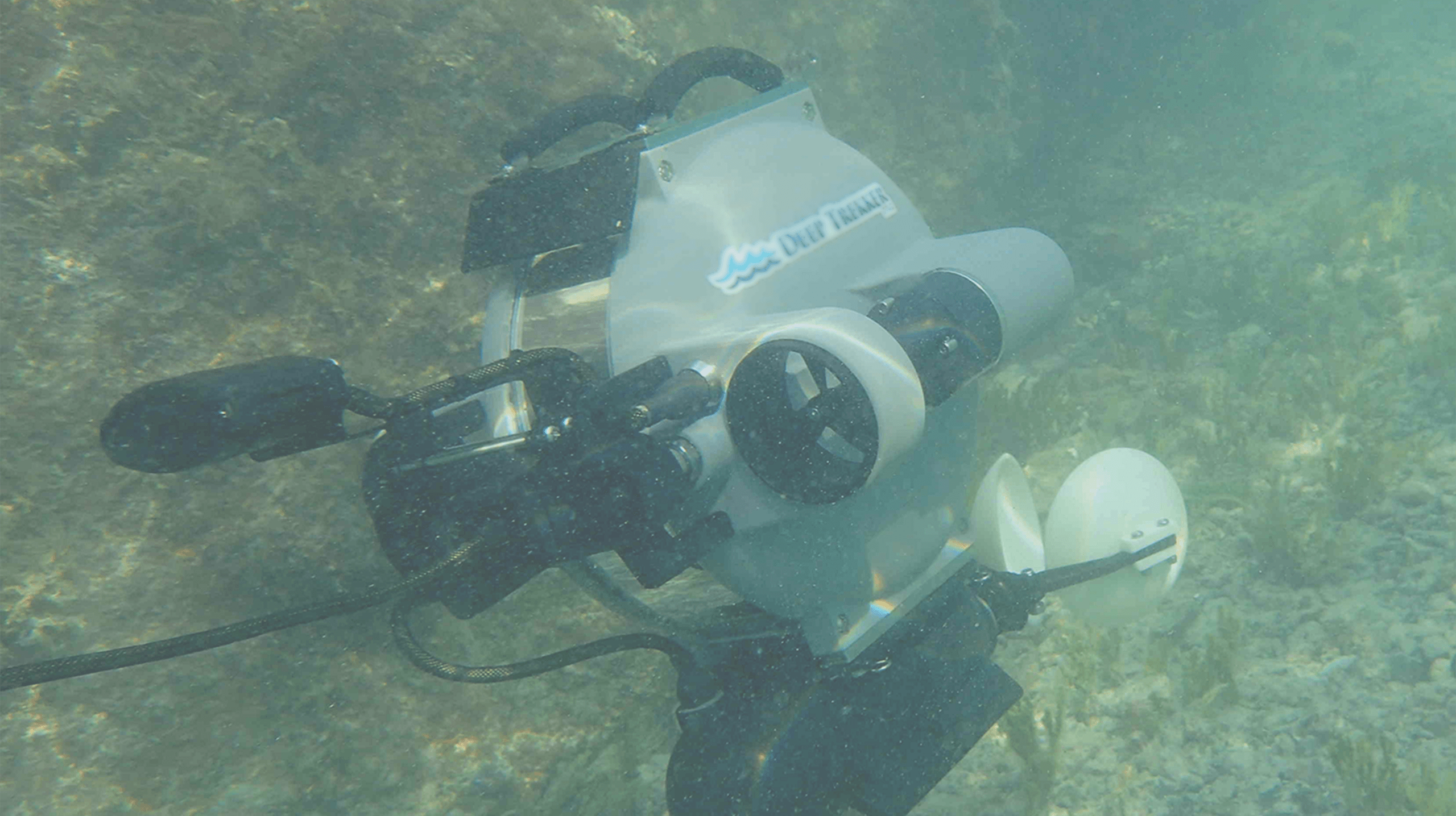 underwater dtg3 with sampler