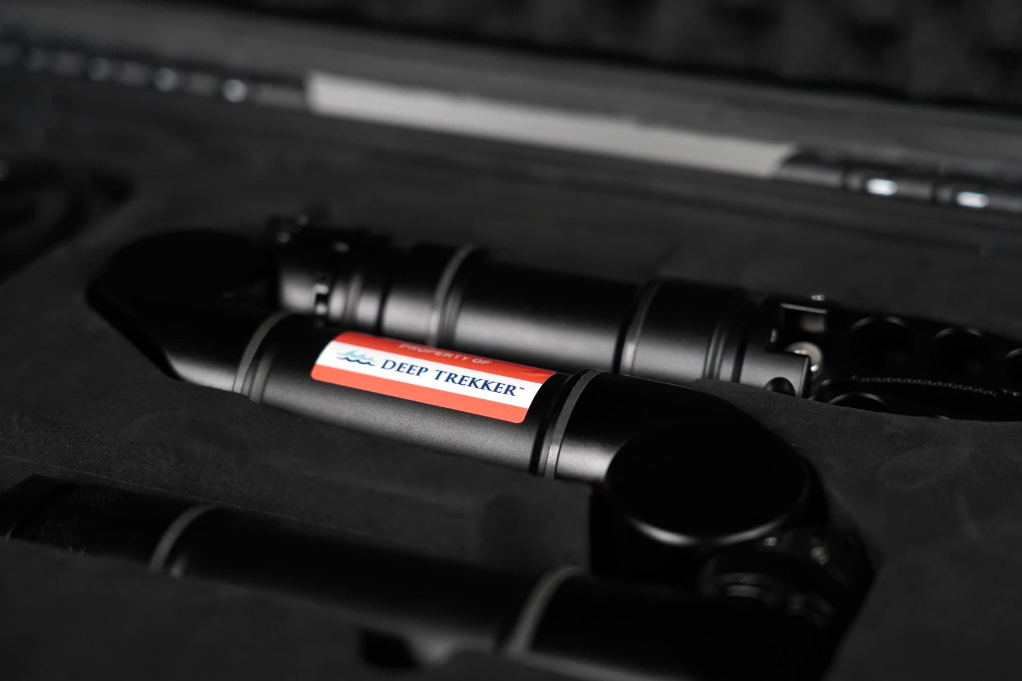 reach robotics arm in box