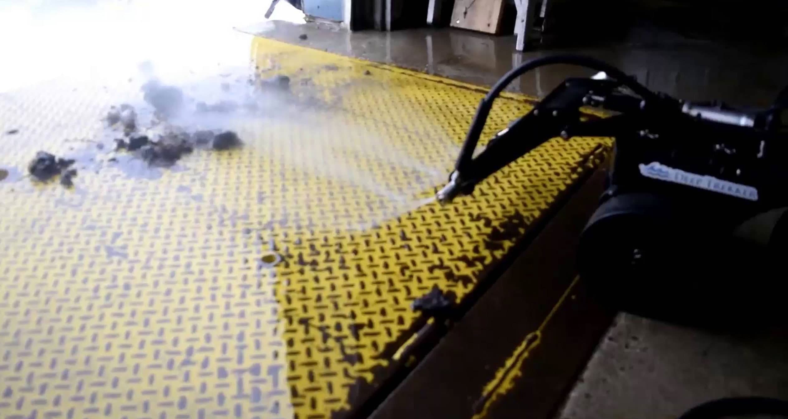 Deep Trekker DT640 Utility Crawler with pressure washer