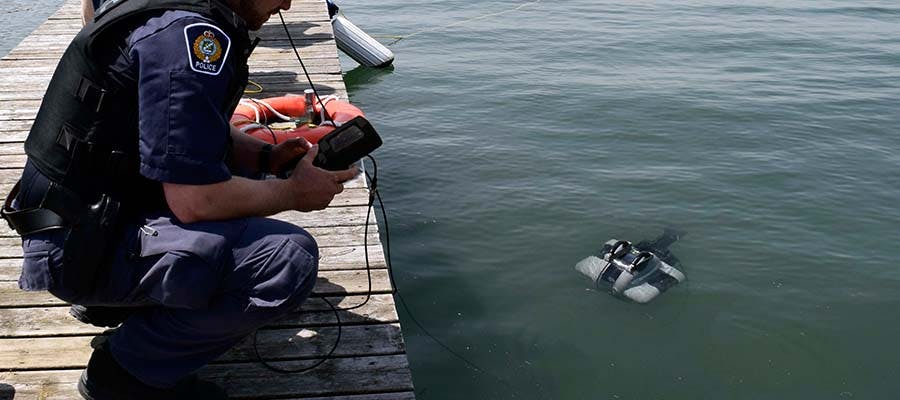 law enforcement rov deep trekker underwater drone