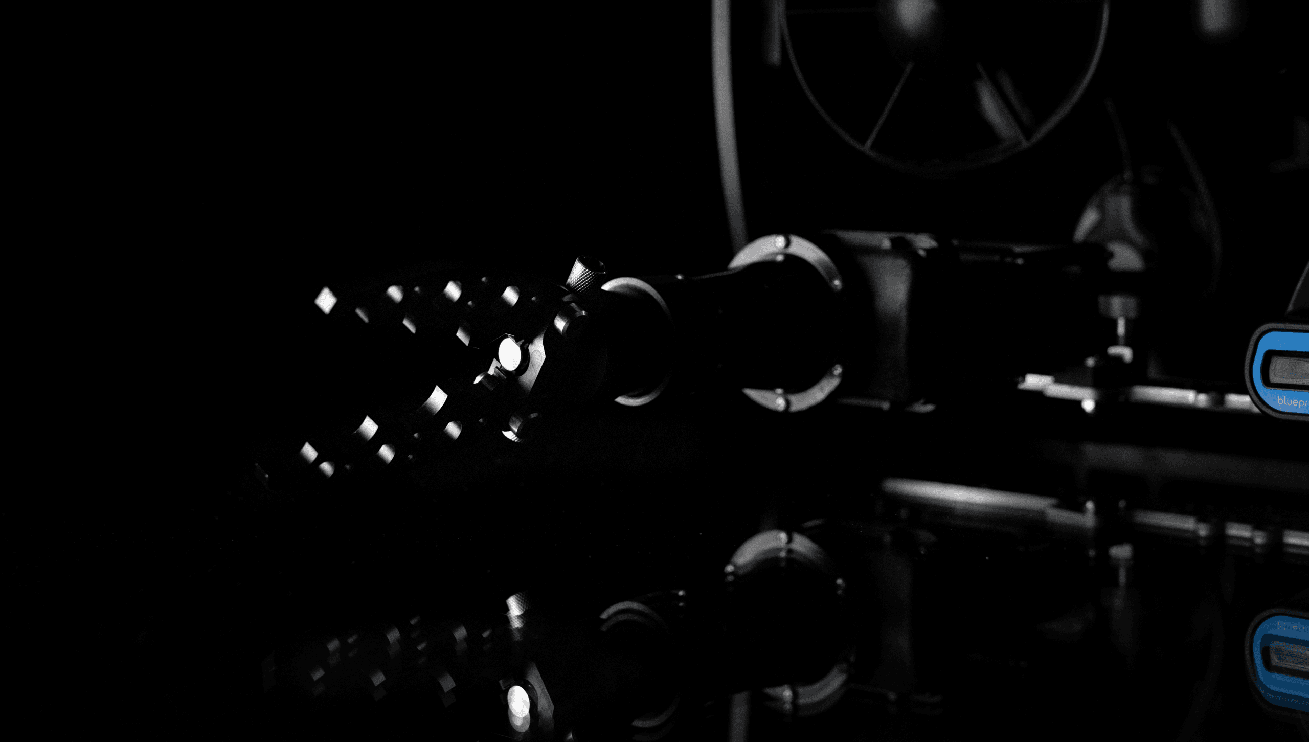 Close up grabber arm on the PIVOT