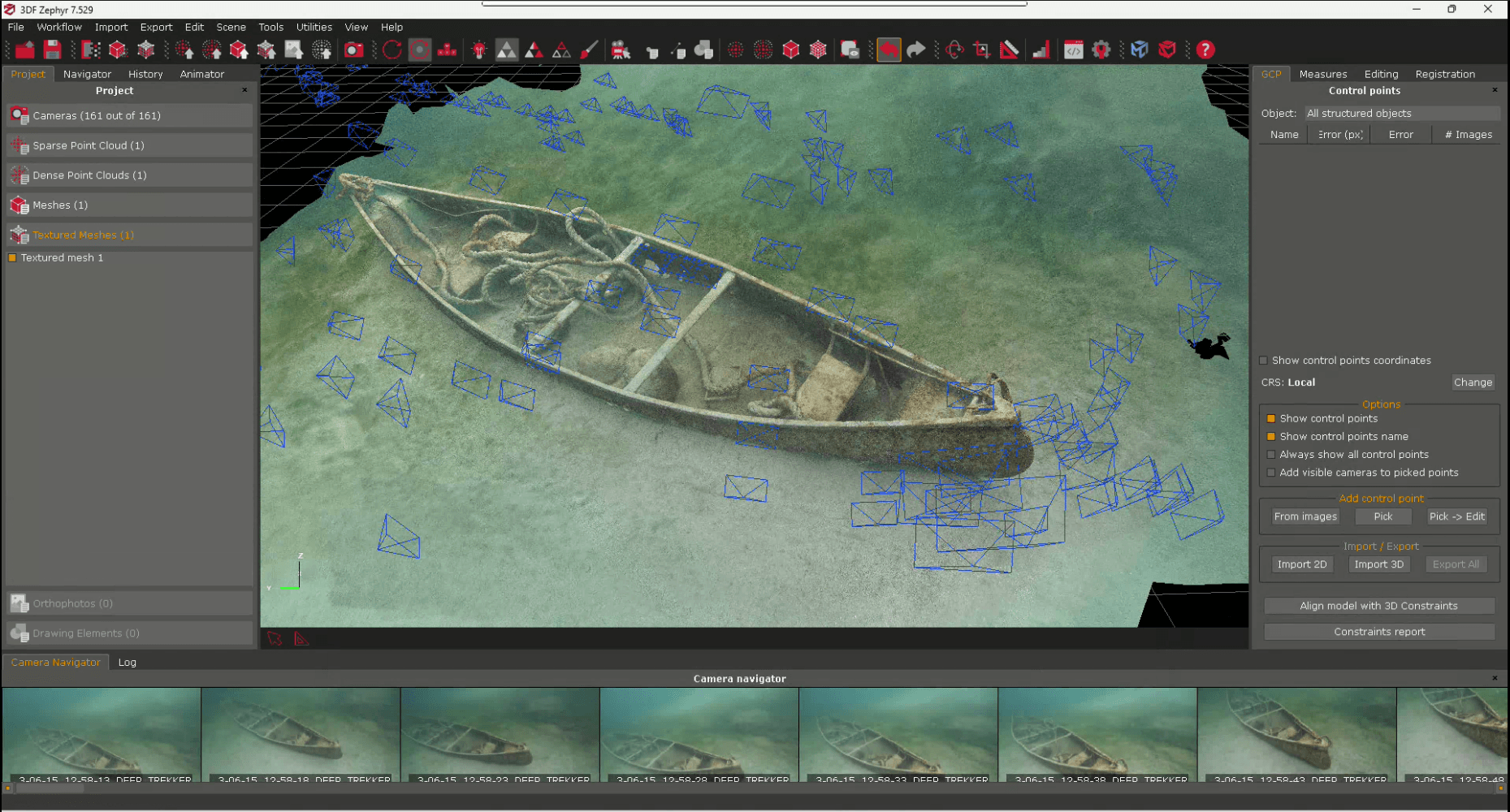 Screenshot of photogrammetry data and canoe