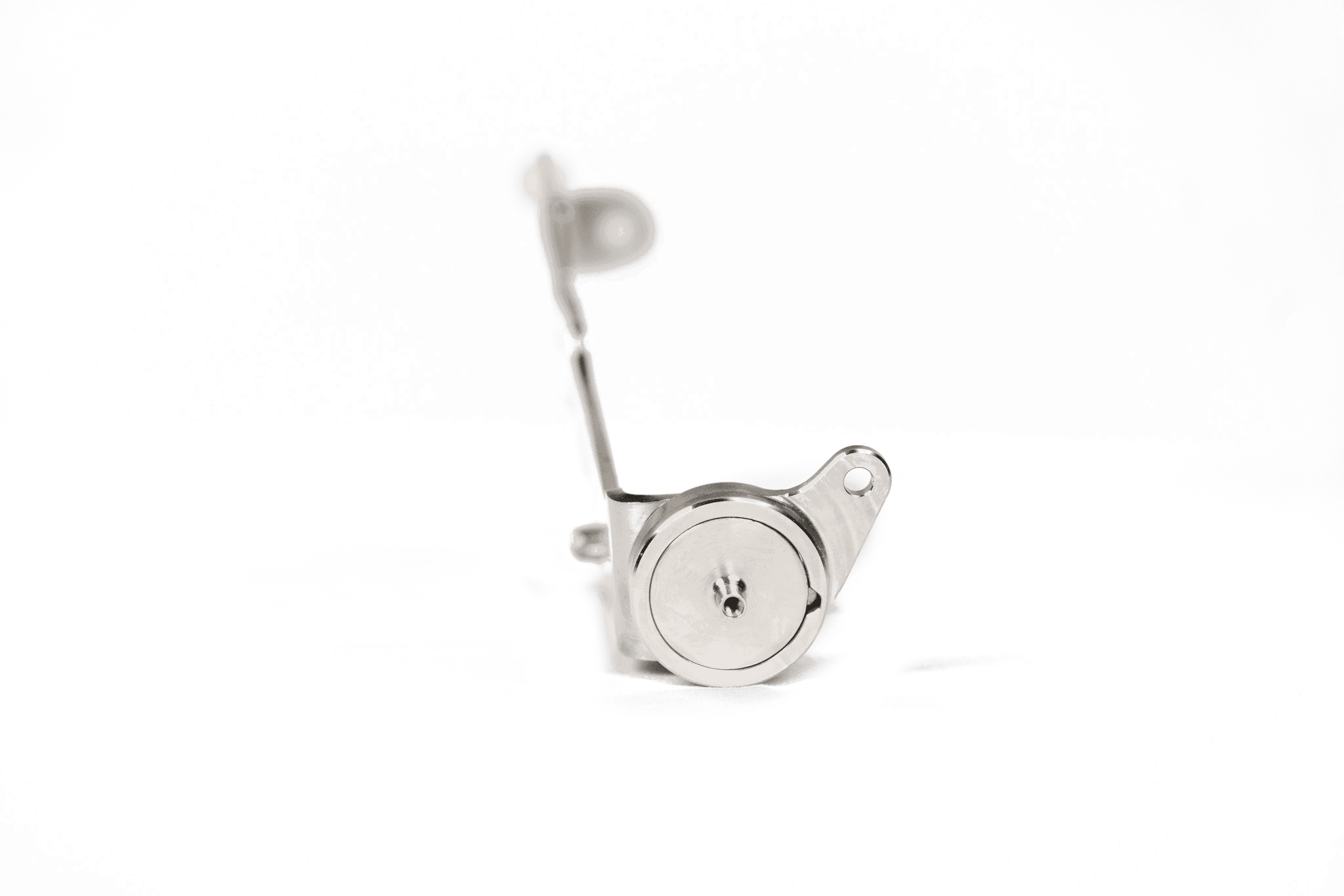 Tilted platform side