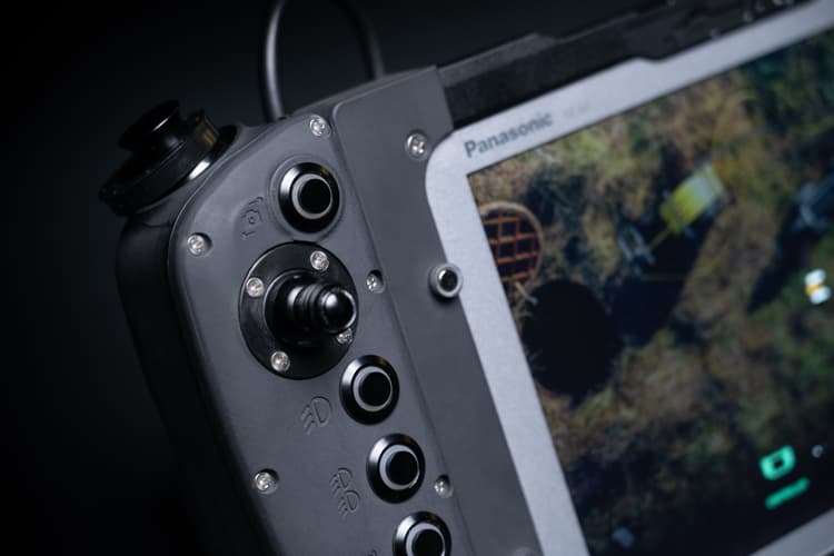 Flexible Control Options for Deep Trekker ROVs