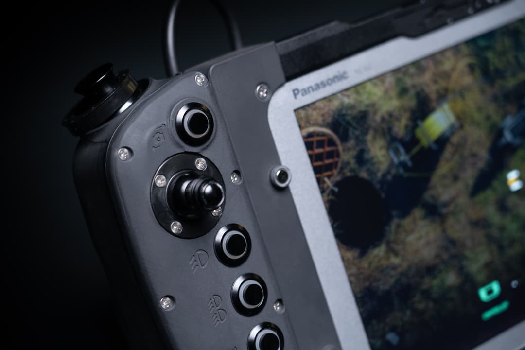 Flexible Control Options for Deep Trekker ROVs