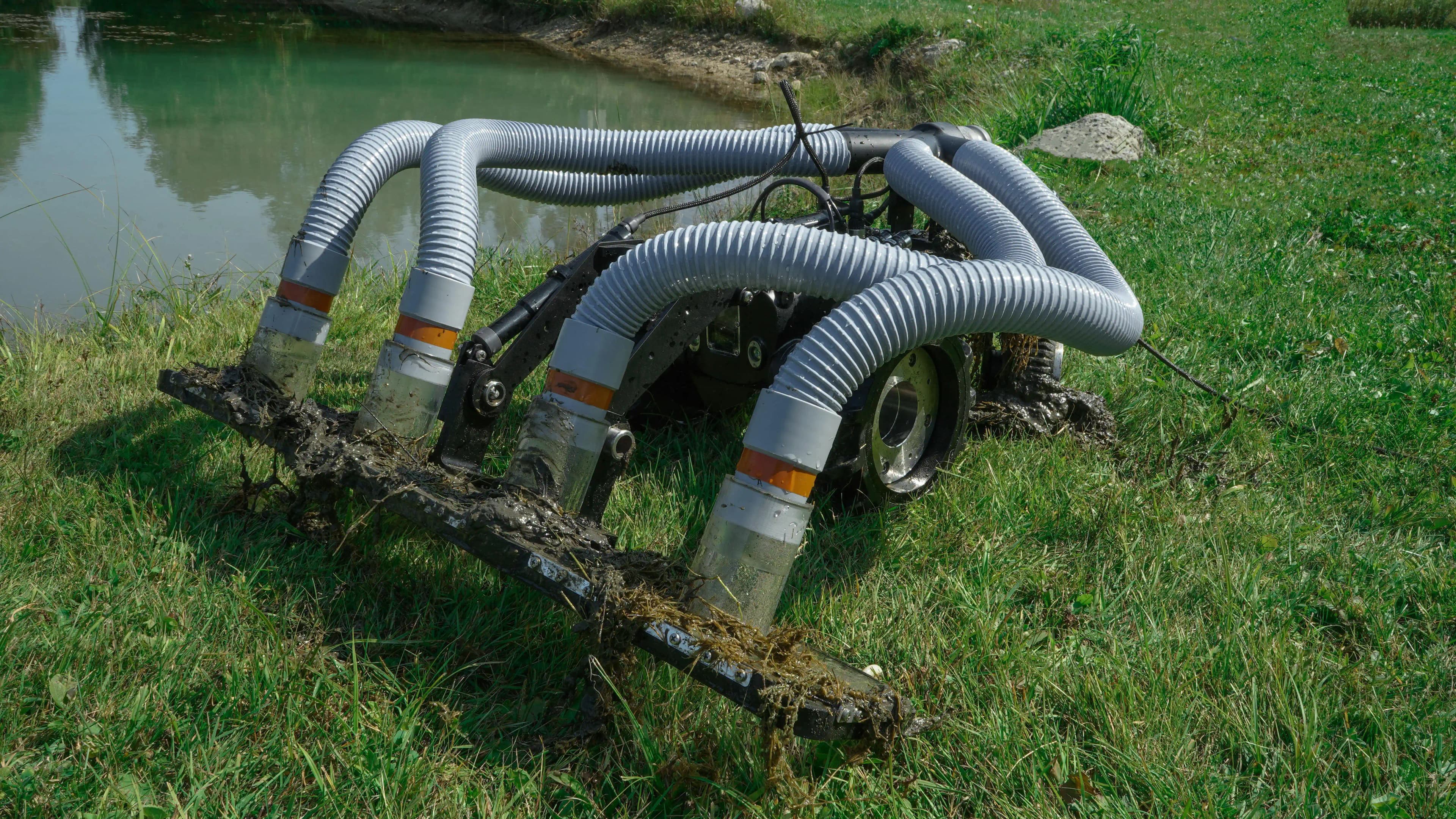 Underwater ROVs, Drones, and Pipe Crawlers | Deep Trekker